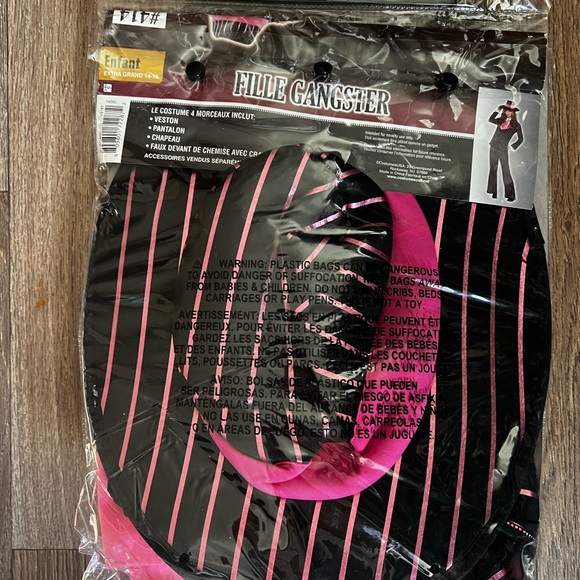 Gangster Gal Costume - Picture 4 of 4